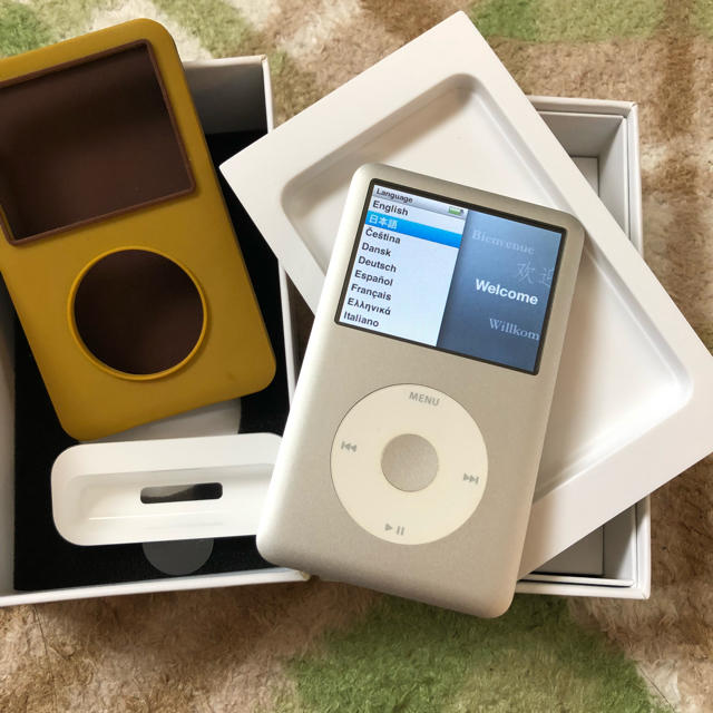 安い人気 Apple 120GB シルバーの通販 by KE's shop｜アップルならラクマ - iPod classic 第6世代 大特価