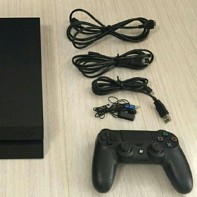 ホビー PlayStation4 - PS4 CUH-1200A Jet Black 500GBの通販 by よう's shop｜プレイステーション4ならラクマ にしました