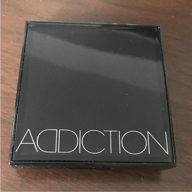 ADDICTION(アディクション)のアディクション アイシャドウ コスメ/美容のベースメイク/化粧品(アイシャドウ)の商品写真