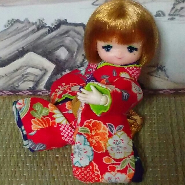 オビツ着物赤 ハンドメイドのぬいぐるみ/人形(その他)の商品写真