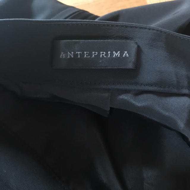 ANTEPRIMA(アンテプリマ)のアンテプリマ ふんわりスカート 黒 Lサイズ レディースのスカート(ひざ丈スカート)の商品写真