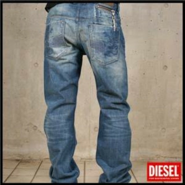 最終価格❢新品❢DIESEL シルバーパンツ