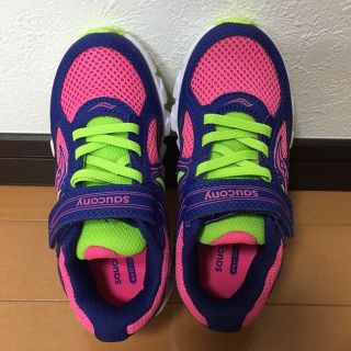 サッカニー(SAUCONY)のキッズ☆saucony スニーカー 17㎝(その他)