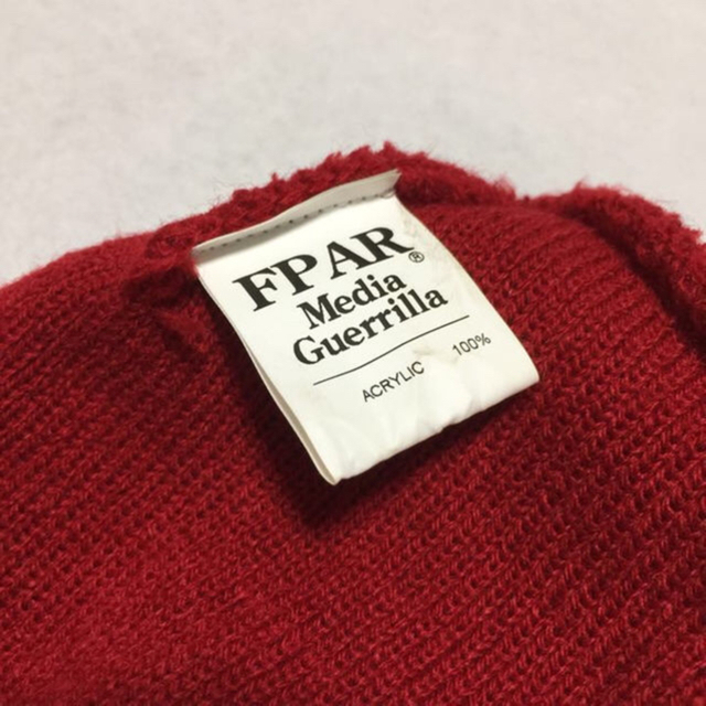 W)taps(ダブルタップス)の長瀬智也着！FPAR 折り返し刺繍ニットキャップ 赤 帽子 メンズの帽子(その他)の商品写真