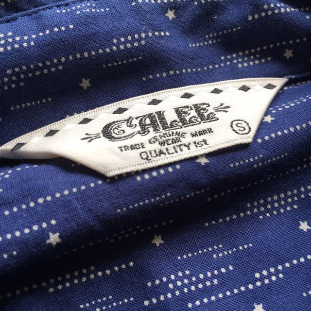 CALEE(キャリー)の定価17280円！キャリーCALEE長袖星柄シャツ メンズのトップス(シャツ)の商品写真