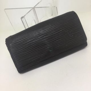 ルイヴィトン(LOUIS VUITTON)の【Louis Vuitton】 ４連キーケース★　エピ　ブラック　ヴィトン(キーケース)