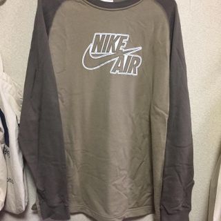 ナイキ(NIKE)のNIKE ロングTシャツ(Tシャツ/カットソー(七分/長袖))