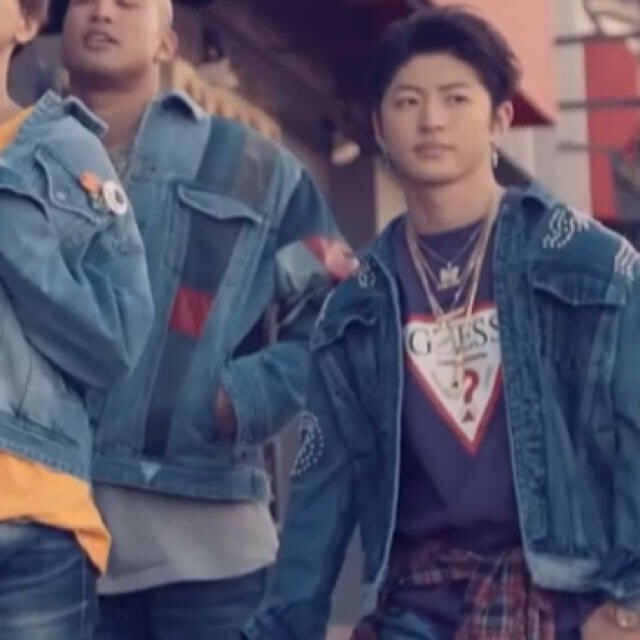 GUESS - GUESS×GENERATIONS tシャツ 佐野玲於着用の通販 by まめ GUESS - GUESS×GENERATIONS tシャツ 佐野玲於着用の通販 by まめ