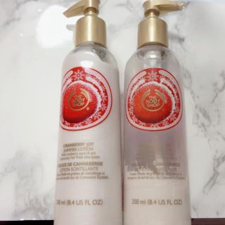 ザボディショップ(THE BODY SHOP)の新品未開封 ボディクリーム ラメ入り クランベリー オマケ付き(ボディクリーム)