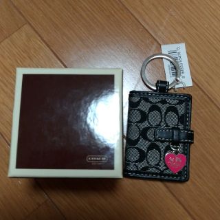 コーチ(COACH)のCOACH コーチ　キーホルダー(黒）②(キーホルダー)