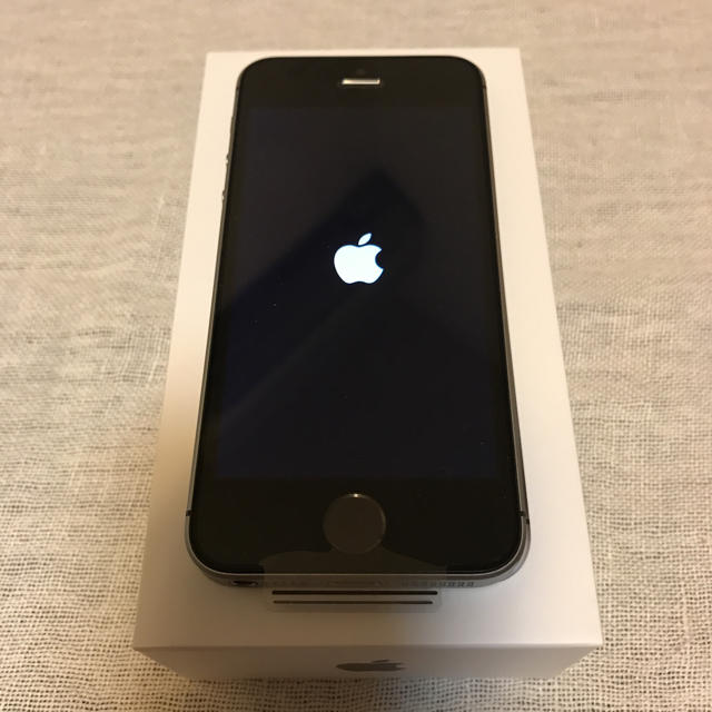 Apple - iphone SE 32GB スペースグレイ simロック解除済の通販 by たけーのこ's shop｜アップルならラクマ
