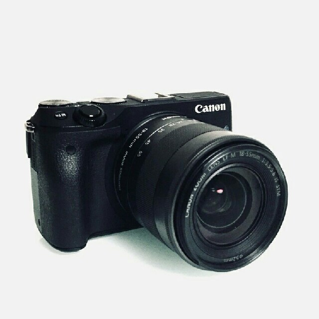 Canon(キヤノン)の2420万画素❤Canon EOS M3
レンズキット
ブラック スマホ/家電/カメラのカメラ(ミラーレス一眼)の商品写真