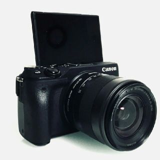 キヤノン(Canon)の2420万画素❤Canon EOS M3
レンズキット
ブラック(ミラーレス一眼)