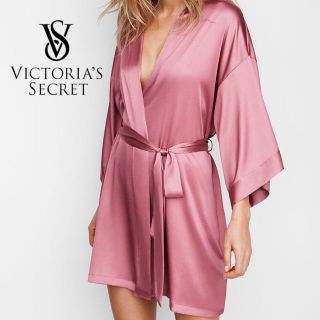 ヴィクトリアズシークレット(Victoria's Secret)のVSピンクサテンキモノガウン(ルームウェア)