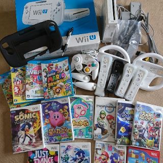 ウィーユー(Wii U)のWii U、Wii ソフト14本 リモコン ハンドル ヌンチャクセット おまけ付(家庭用ゲーム機本体)