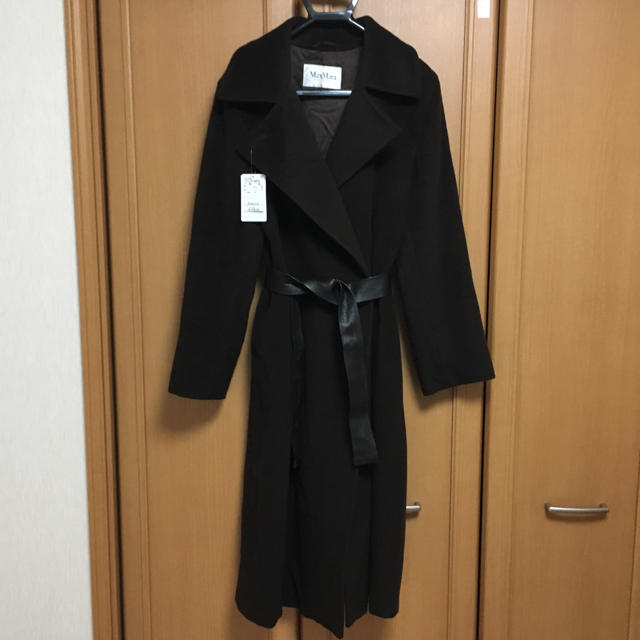 Max Mara(マックスマーラ)のsanshiro様専用 新品 マックスマーラ ガウンコート レディースのジャケット/アウター(ロングコート)の商品写真