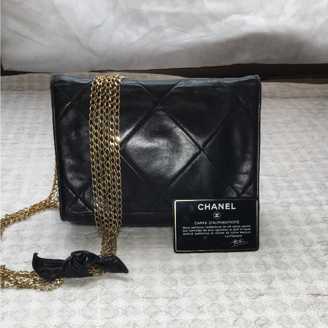 CHANEL(シャネル)の【美品！】シャネル CHANEL バッグ リボンチェーンバッグ ショルダーバック レディースのバッグ(ショルダーバッグ)の商品写真