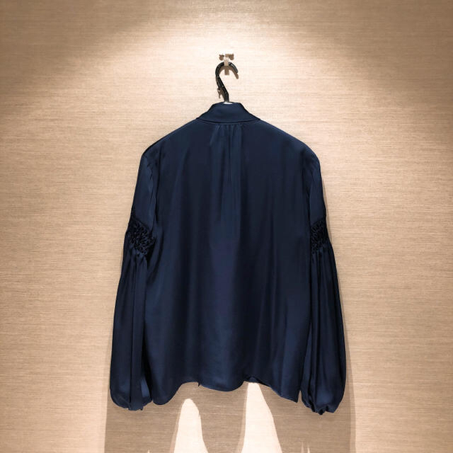 UNITED ARROWS(ユナイテッドアローズ)のm様専用 シルクボウタイブラウス♡ 限定商品！ レディースのトップス(シャツ/ブラウス(長袖/七分))の商品写真