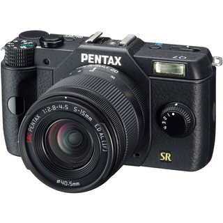 ペンタックス(PENTAX)のPENTAX Q7 ダブルズームキット(ブラック)(ミラーレス一眼)