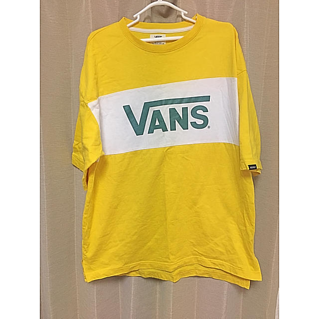 VANS(ヴァンズ)の【本日限定お値下げ】VANS Tシャツ  レディースのトップス(Tシャツ(半袖/袖なし))の商品写真