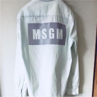 エムエスジイエム(MSGM)のsachiko様専用★MSGM バックロゴデニムシャツ(シャツ/ブラウス(長袖/七分))