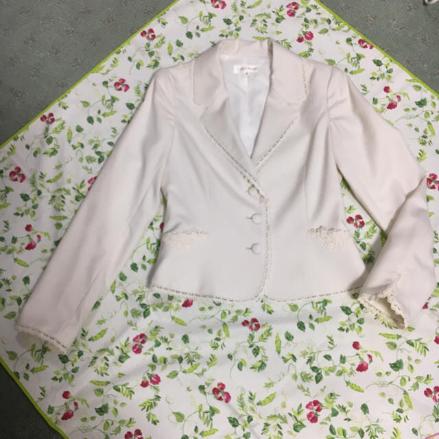 L'EST ROSE(レストローズ)の春らしい🌸スーツ レディースのフォーマル/ドレス(スーツ)の商品写真