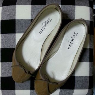 レペット(repetto)のレペット エナメル バレエ フラット リボン(その他)