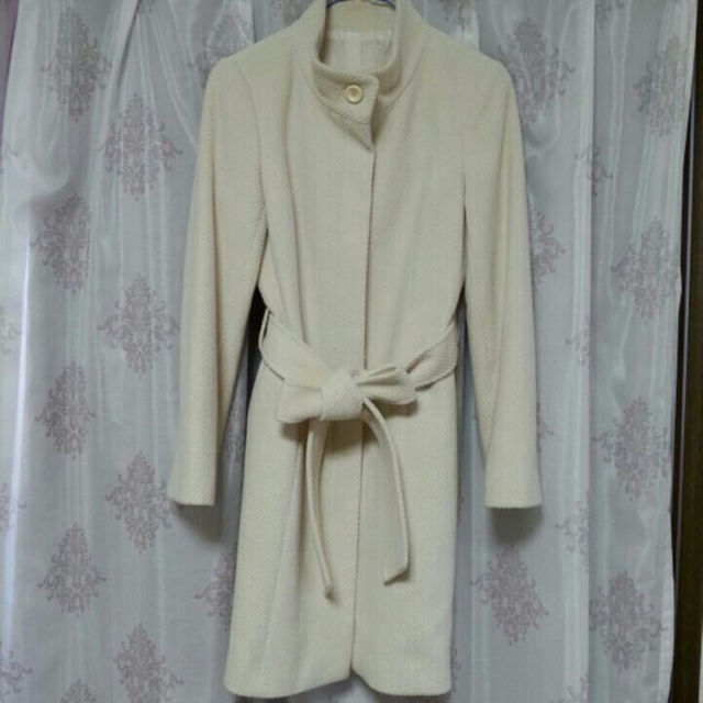 RU(アールユー)のファー コート レディースのジャケット/アウター(毛皮/ファーコート)の商品写真