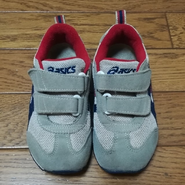 asics(アシックス)のアシックス　16.5cm  キッズ/ベビー/マタニティのキッズ靴/シューズ(15cm~)(スニーカー)の商品写真