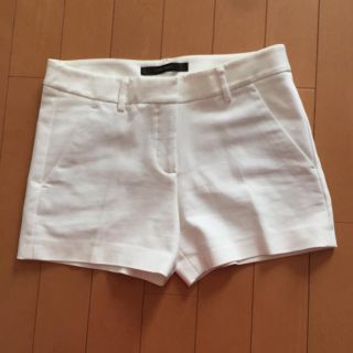 ザラ(ZARA)のZARA ショートパンツ(ショートパンツ)