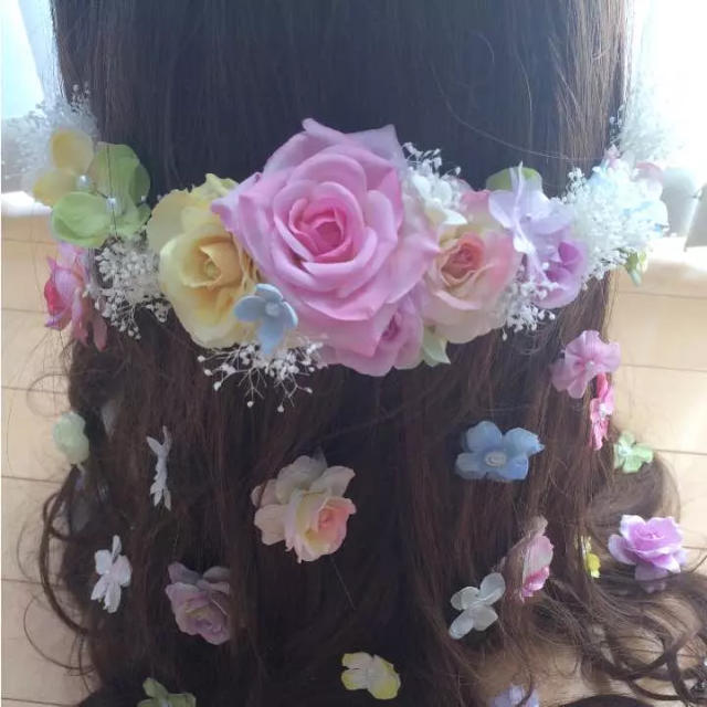 ラプンツェルハーフアップ髪飾り♡パステル レディースのヘアアクセサリー(ヘアピン)の商品写真