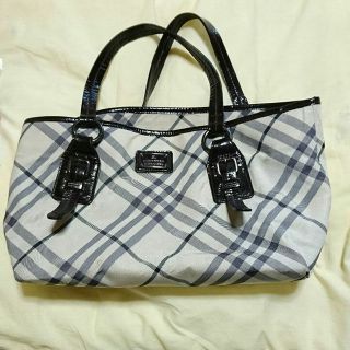 バーバリーブルーレーベル(BURBERRY BLUE LABEL)のバーバリー バッグ(ハンドバッグ)