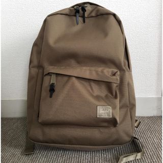 ハーシェル(HERSCHEL)のmomo様専用  美品 Herschel デイパック   軽量 ベージュ(リュック/バックパック)