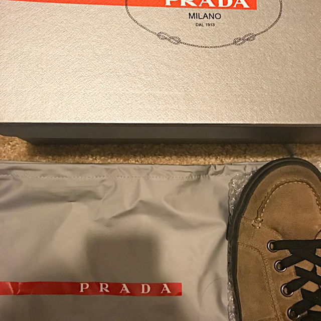 PRADA(プラダ)のプラダ シューズ メンズの靴/シューズ(スニーカー)の商品写真