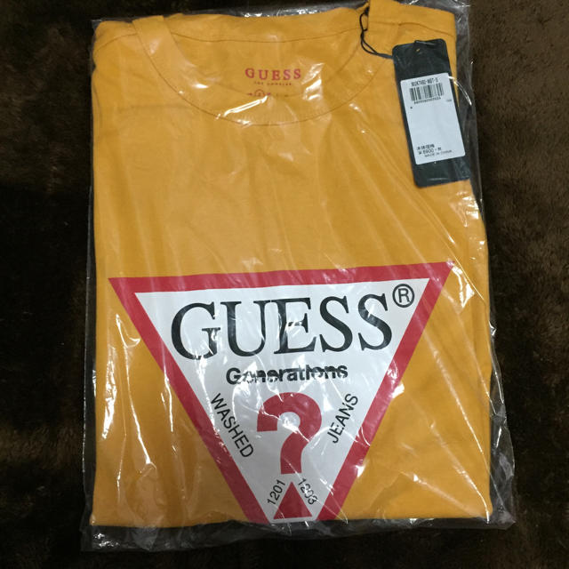 GUESS(ゲス)のguess generations 限定Tシャツ 黄色 Sサイズ レディースのトップス(Tシャツ(半袖/袖なし))の商品写真