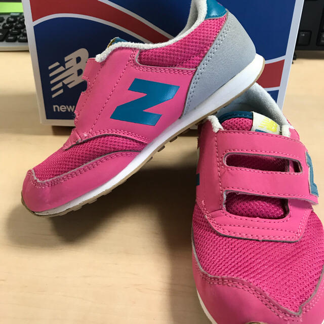 New Balance(ニューバランス)のゆ~.様専用  New Balance 620  17.5センチ キッズ/ベビー/マタニティのキッズ靴/シューズ(15cm~)(スニーカー)の商品写真