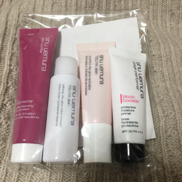 shu uemura(シュウウエムラ)のshu uemura サンプルセット コスメ/美容のキット/セット(サンプル/トライアルキット)の商品写真