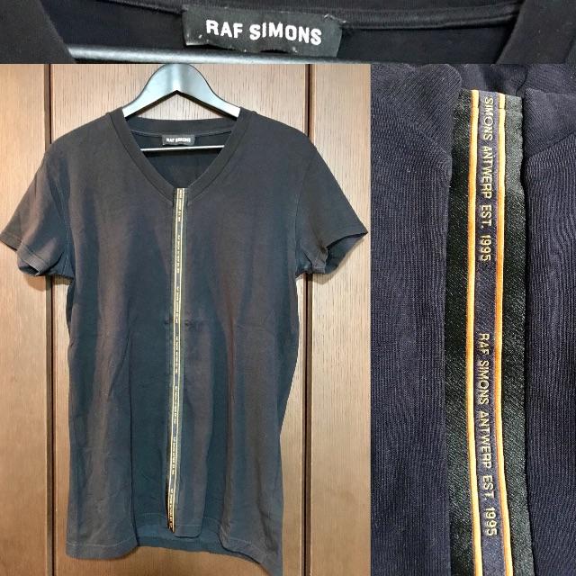 RAF SIMONS(ラフシモンズ)のRAF SIMONS（ラフ・シモンズ）黒Tシャツ メンズのトップス(Tシャツ/カットソー(半袖/袖なし))の商品写真