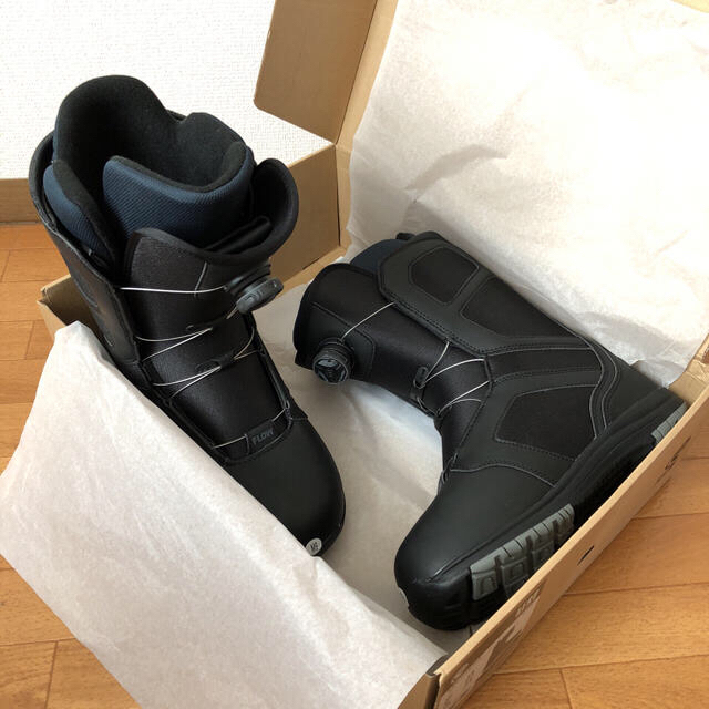 FLOW - 【新品送料込】スノーボードブーツFLOW AERO BOA 27cmの FLOW - 【新品送料込】スノーボードブーツFLOW AERO BOA 27cmの