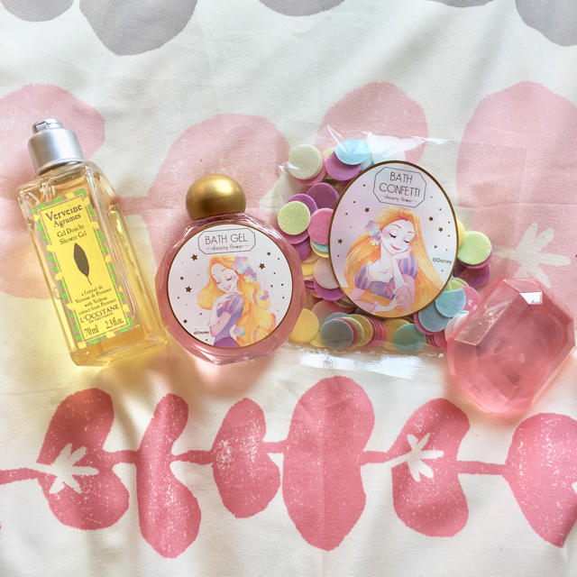 L'OCCITANE(ロクシタン)のバスセット コスメ/美容のボディケア(バスグッズ)の商品写真