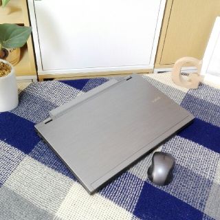 デル(DELL)のcorei5メモリ４極美品シルバー木目windows１０大容量　13.3インチ(ノートPC)