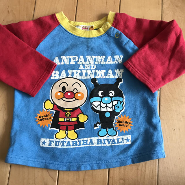 BANDAI(バンダイ)のアンパンマン トレーナー ダメージあり 90 キッズ/ベビー/マタニティのキッズ服男の子用(90cm~)(Tシャツ/カットソー)の商品写真