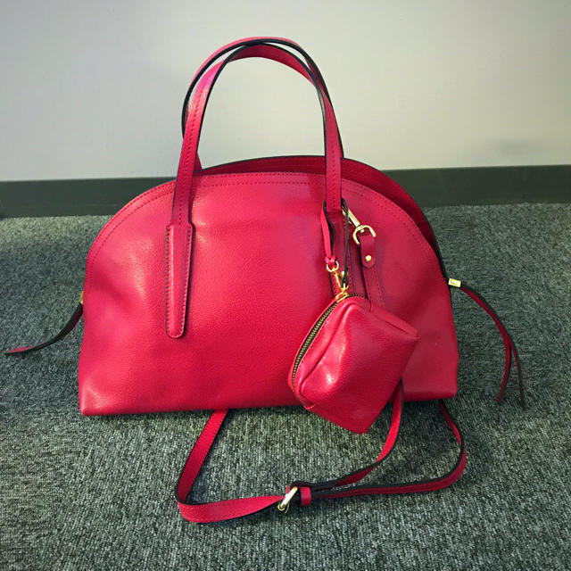 TOMORROWLAND(トゥモローランド)の【専用】ジャンニキャリーニ バッグ 濃ピンク レディースのバッグ(ハンドバッグ)の商品写真