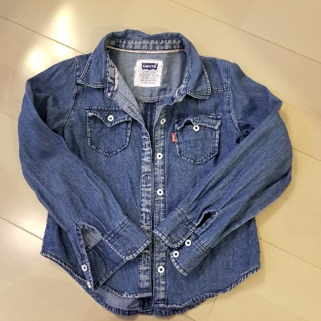 Levi's(リーバイス)の子供用　Levi's　ブラウス キッズ/ベビー/マタニティのキッズ服男の子用(90cm~)(ブラウス)の商品写真