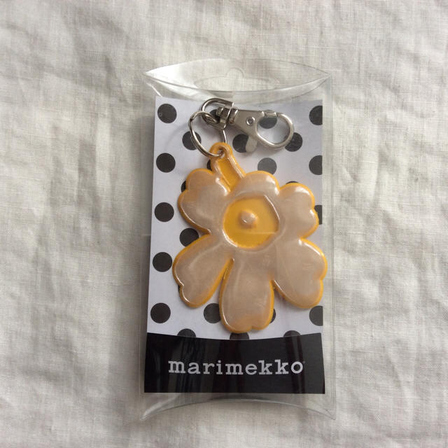 marimekko(マリメッコ)の新品 ☺︎ マリメッコ ☺︎ 希少 廃盤 ウニッコ リフレクター  レディースのファッション小物(キーホルダー)の商品写真