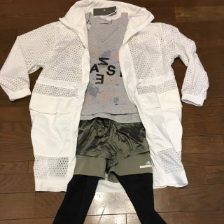 ステラマッカートニー(Stella McCartney)のアディダスバイステラマッカートニー白コートXS(M) adidas Stella(ヨガ)