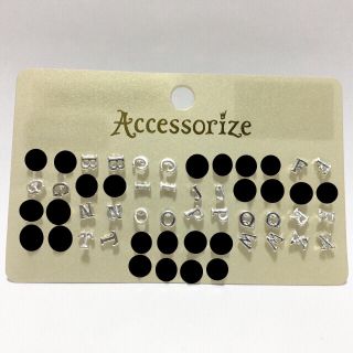 アクセサライズ(Accessorize)の【ake様専用 G&R】イニシャルシルバーピアス|Accessorize(ピアス)