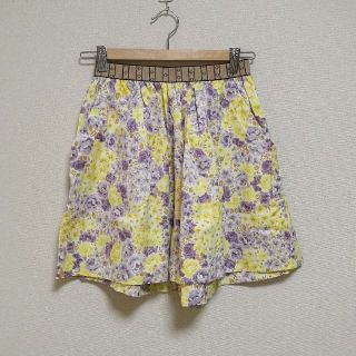 マザー(mother)のmother 花柄 フラワー 春キュロットショートパンツ 美品(キュロット)