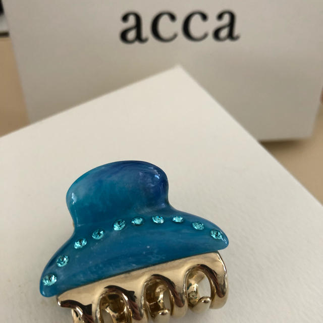 acca(アッカ)のアッカ acca ティアラクイーン 中小クリップ レディースのヘアアクセサリー(バレッタ/ヘアクリップ)の商品写真