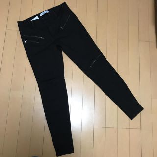 ザラ(ZARA)のザラ 黒スキニー(スキニーパンツ)